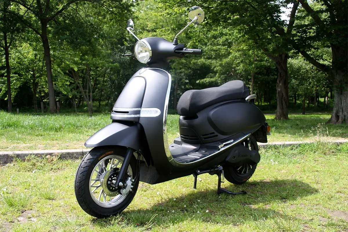 Rider 5000 Вт: тестируемый электрический 125 от Go2roues