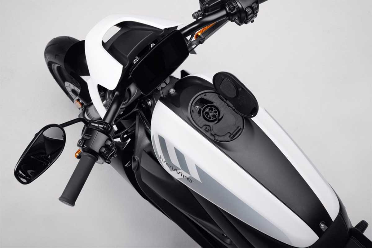 С LiveWire ONE компания Harley-Davidson побила цены на свой электрический мотоцикл