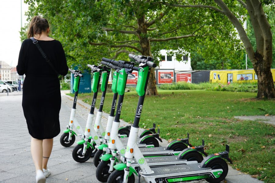 Bi Klara re, VinFast di beşa scootera elektrîkê de pêşkeftinek çêdike.
