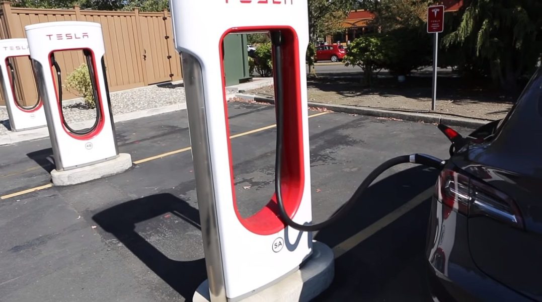 Сколько стоит зарядить Tesla 3 дома? на нагнетателе? на станции Гринвэй? Считаем [год 2019] • ЭЛЕКТРОТЕХНИКА