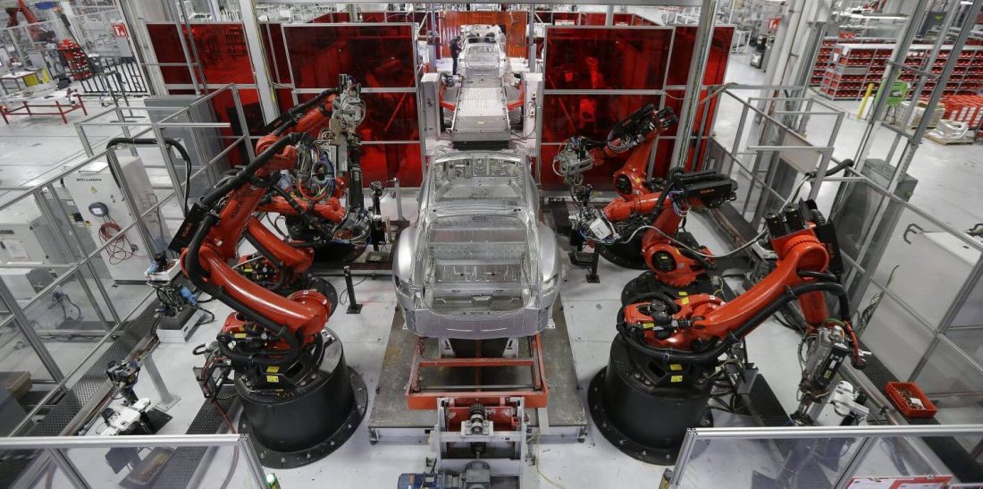 Tesla купила канадскую компанию, специализирующуюся на производстве аккумуляторов и аксессуаров для этого процесса.