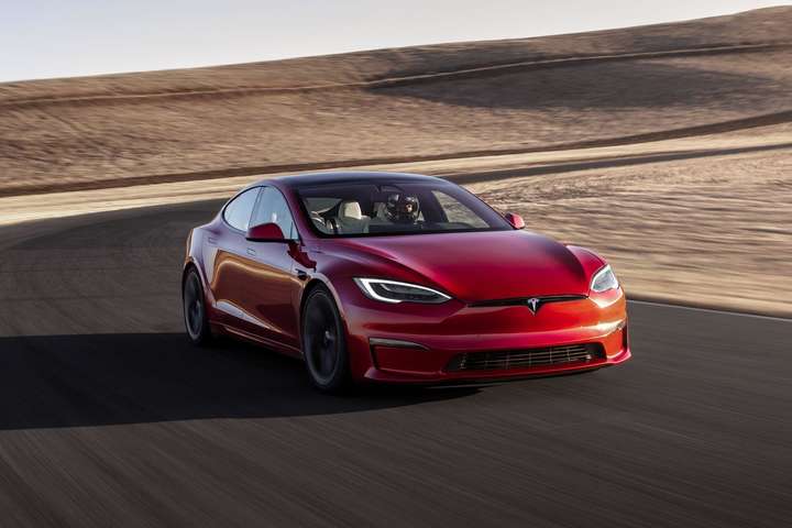 Tesla Model S Plaid / LR og Mercedes EQS. Tysk bil med lading er dårligere, men bedre [tror vi] • ELEKTROMAGNETER