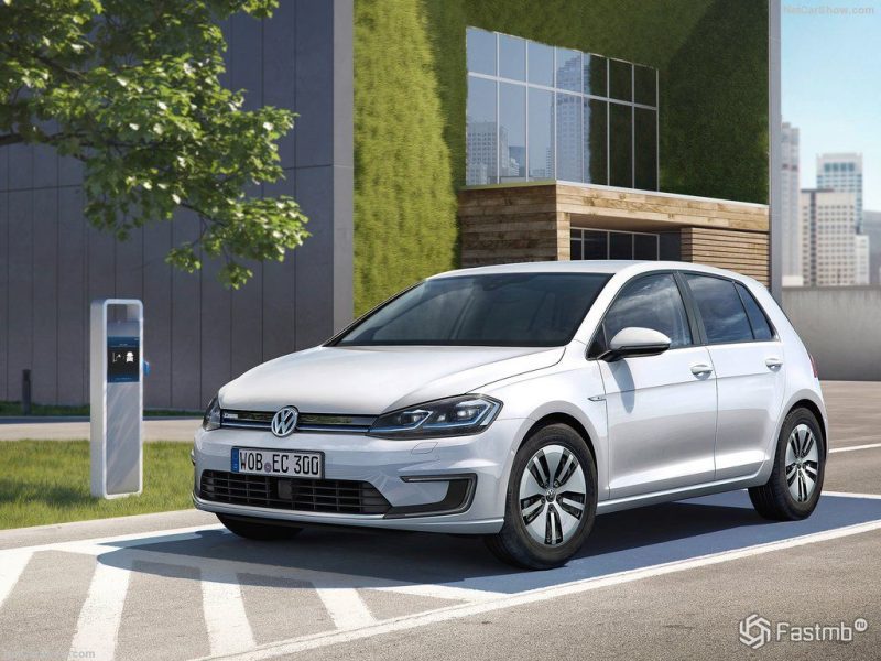 TEST: VW e-Golf (2018) - تاثرات، د ماډل 3 مالکینو کلب بیاکتنې. د ای ګالف لپاره قیمت: له PLN 164 څخه