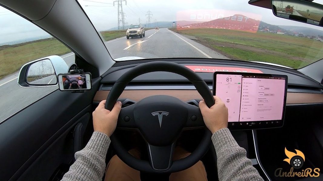 Тестирование на шоссе Tesla Model 3 Dual Motor / Long Range AWD [ВИДЕО]