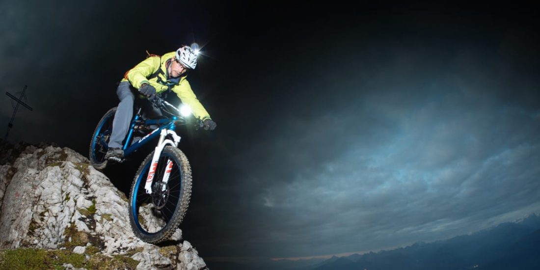 &#x1f31c; Топ-2021 лучших фонарей для горных велосипедов для ночной езды на велосипеде