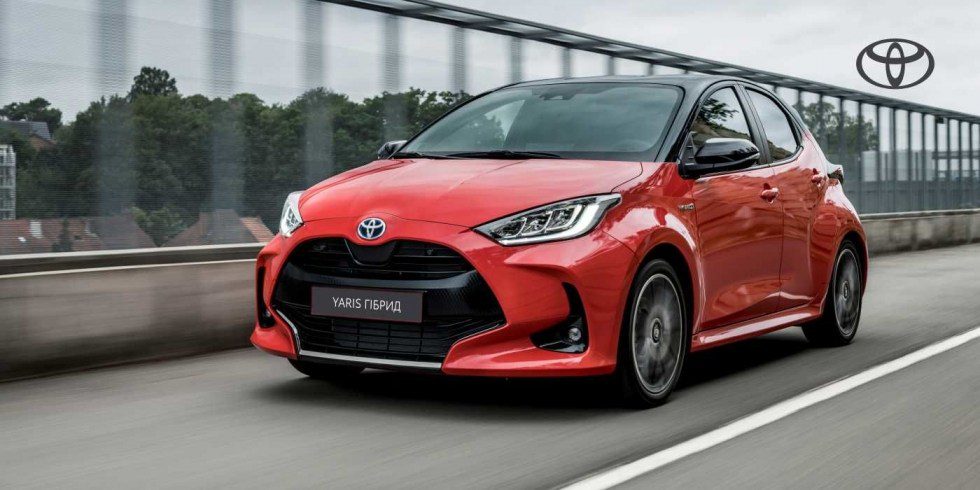 Toyota Yaris și mașina electrică - ce să alegi?