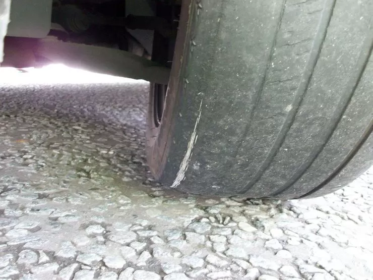 5 signs of dangerous tire wear on a car - AvtoTachki