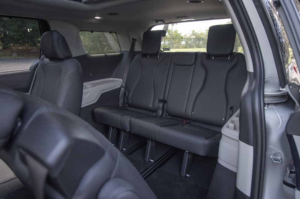Kombi s 8 sjedala ili SUV? Dizelski Hyundai Palisade Highlander uspoređujemo s benzinskim Kiom Carnival Platinum i Mercedes-Benz Valenteom.