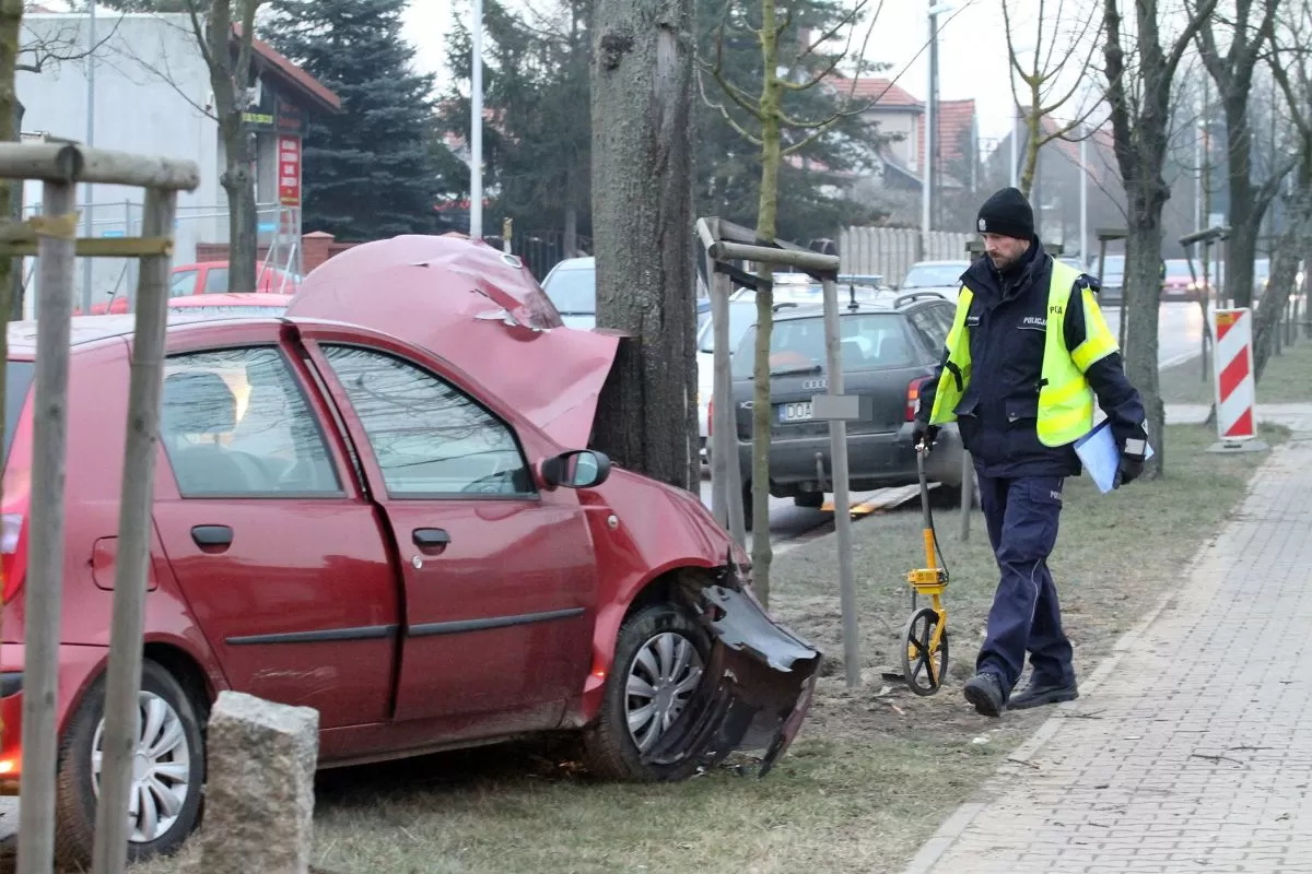 Автокатастрофа. Для аварии достаточно одного транспортного средства