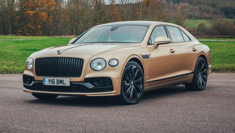 Bentley популярен как никогда: Aston Martin и Rolls-Royce соперничают за самые высокие продажи в 2021 году