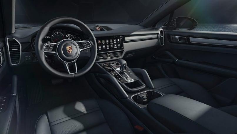 Цена и характеристики Porsche Cayenne 2022 года: New Platinum Edition выводит BMW X5 и X6, а также универсал и купе Mercedes-Benz GLE на новый уровень