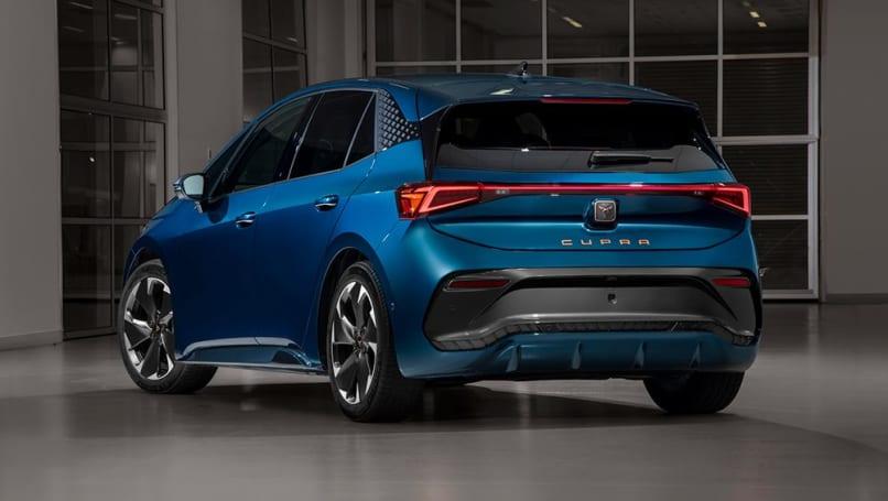 Электромобиль Cupra Born 2023 года приближается к запуску в Австралии! Новый испанский конкурент Hyundai Ioniq и Nissan Leaf EV прибывает для местных испытаний перед выпуском