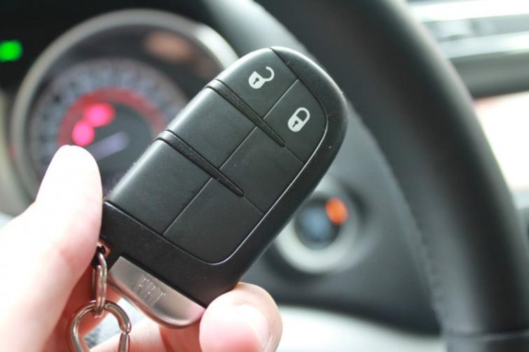 ESP, круиз-контроль, парктроник — какое оборудование стоит иметь в машине?