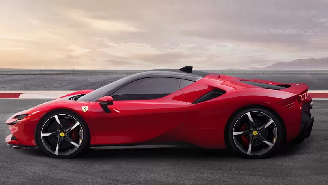 Ferrari SF90 Stradale — зеленая мечта