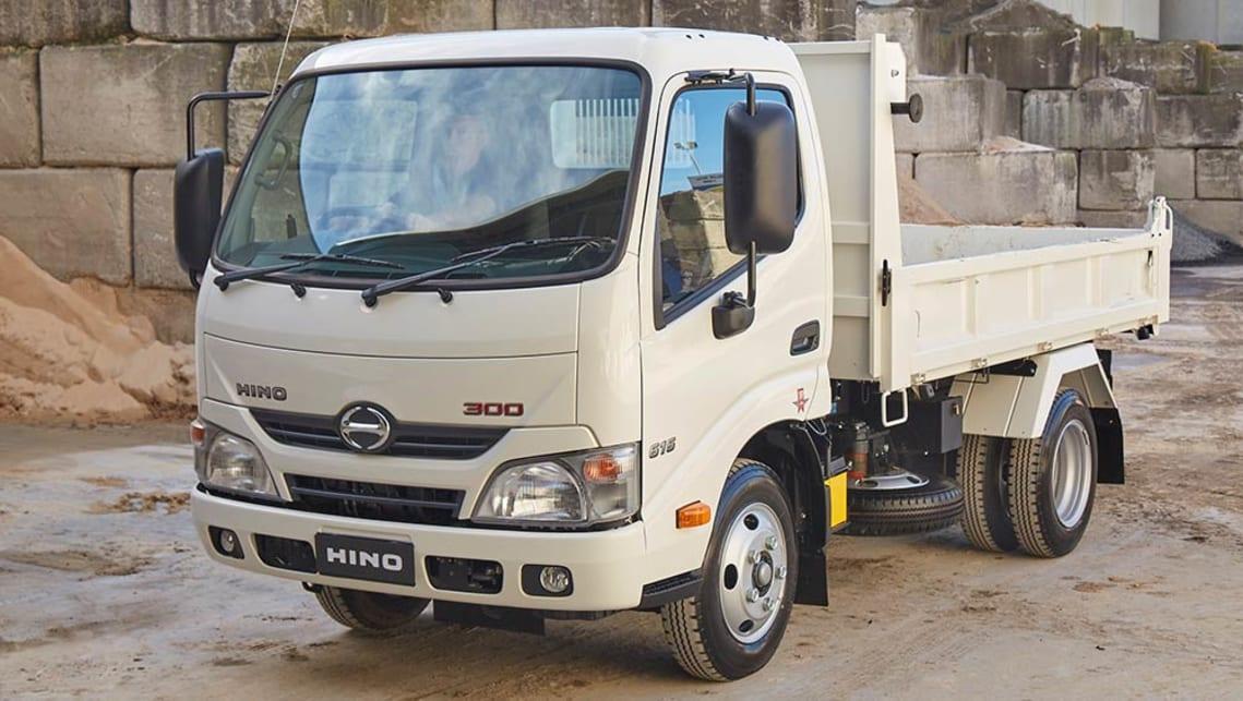 Hino 300 Series 616 IFS Tipper 2016 review