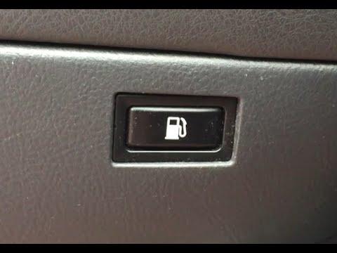 Så här gör du: Öppna gaslocket på en 2010 Prius
