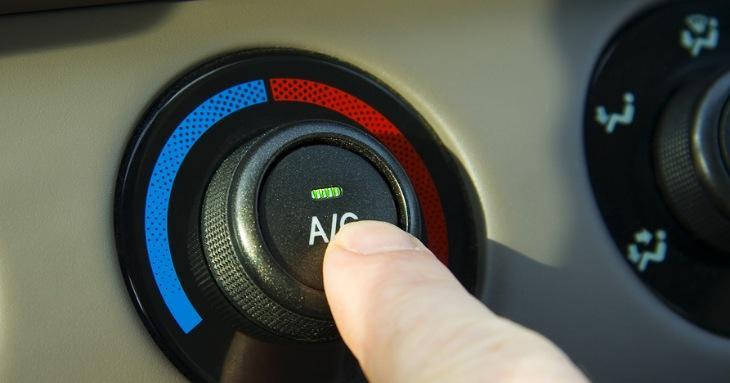 Wie benutzt man ein Auto mit Klimaanlage?