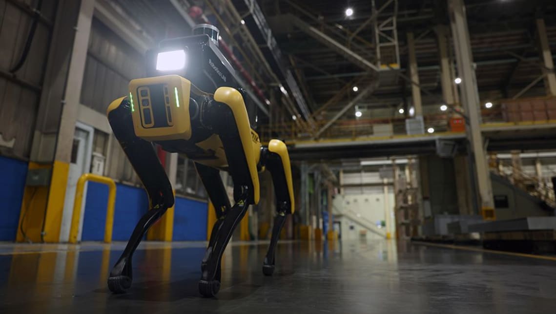 Kia выпускает роботов-собак для патрулирования завода