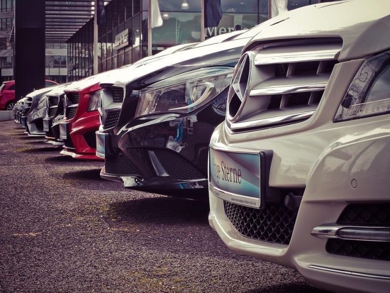 Mercedes-Benz getraff vun Emissiounsbedruch Uklo