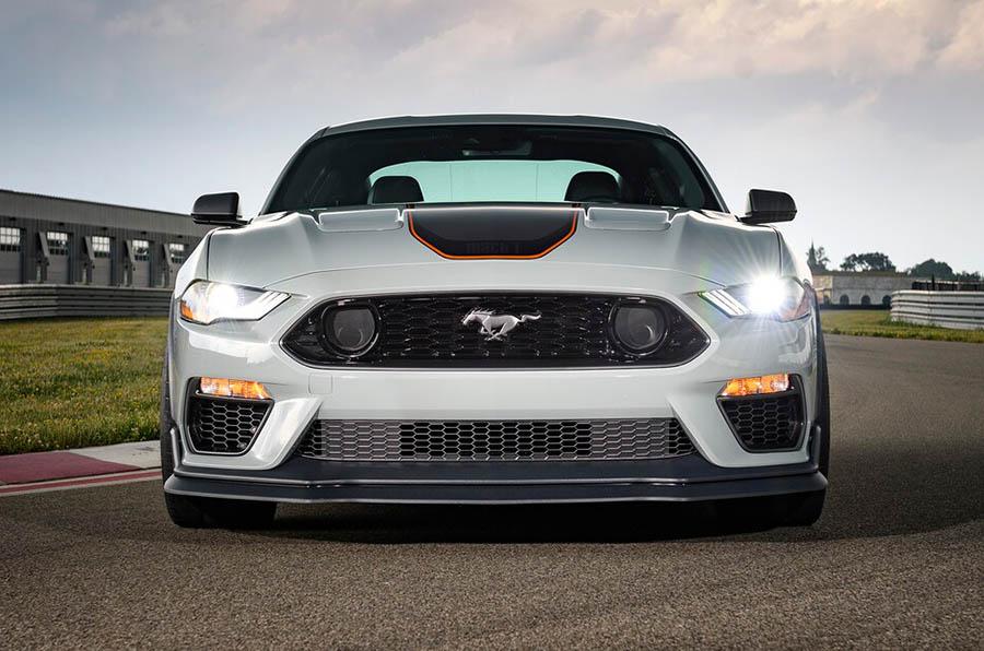 2021 m. „Ford Mustang“ apžvalga: 1 mach