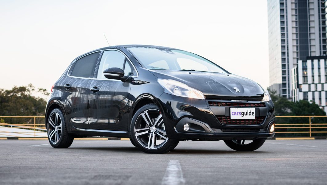 Peugeot 208 2019 endurskoðun: GT-Line