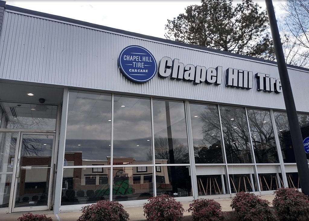 Avoinna: Chapel Hill Tire Crabtree