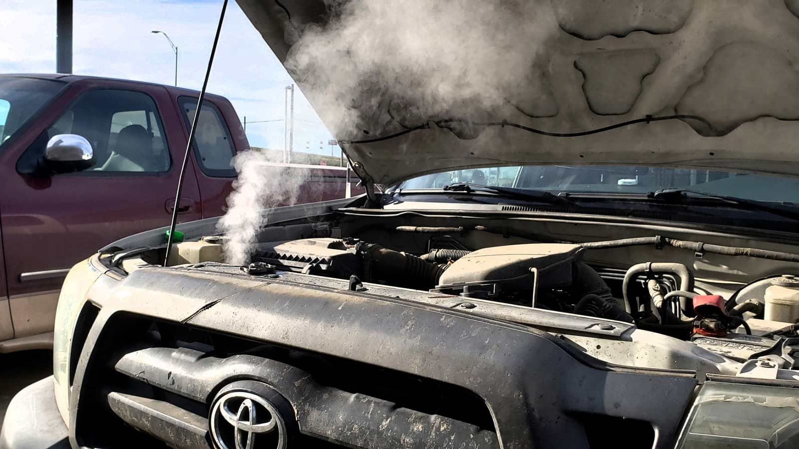 Overheating engine ing mobil - nimbulaké lan biaya ndandani