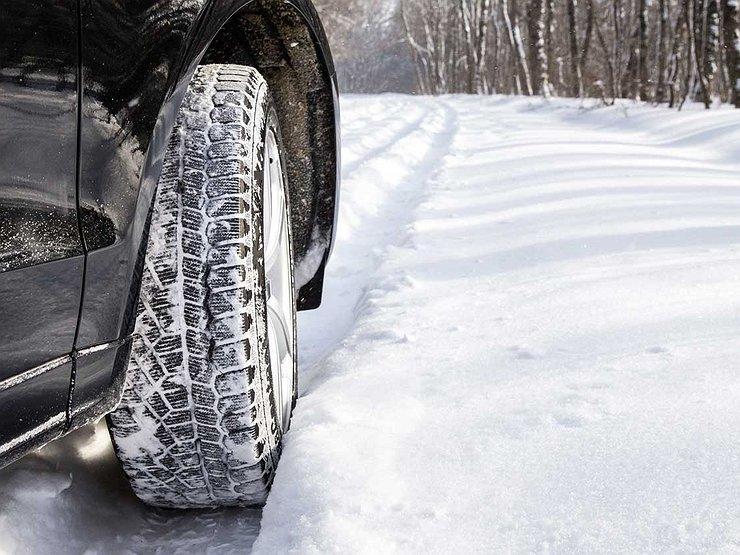 Perché gli pneumatici delle auto si sgonfiano al freddo?