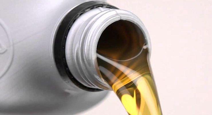 Why engine oil should be changed at least once a year - AvtoTachki