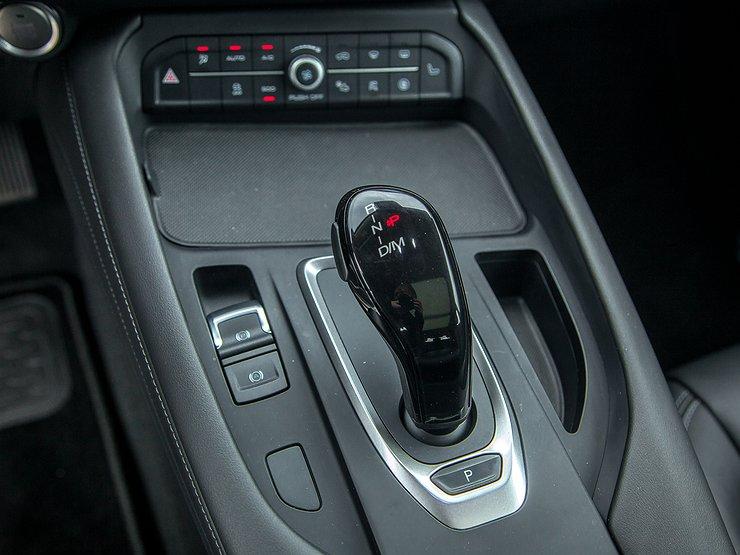 Warum sollten Sie bei kaltem Wetter beim Starten des Motors eines Autos mit Automatikgetriebe die „Automatik“ nicht in den Leerlauf schalten?