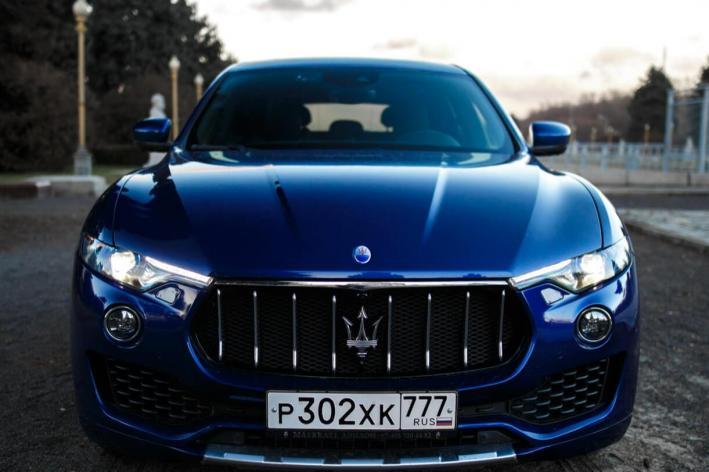 Революционни огледала от Maserati [видео]