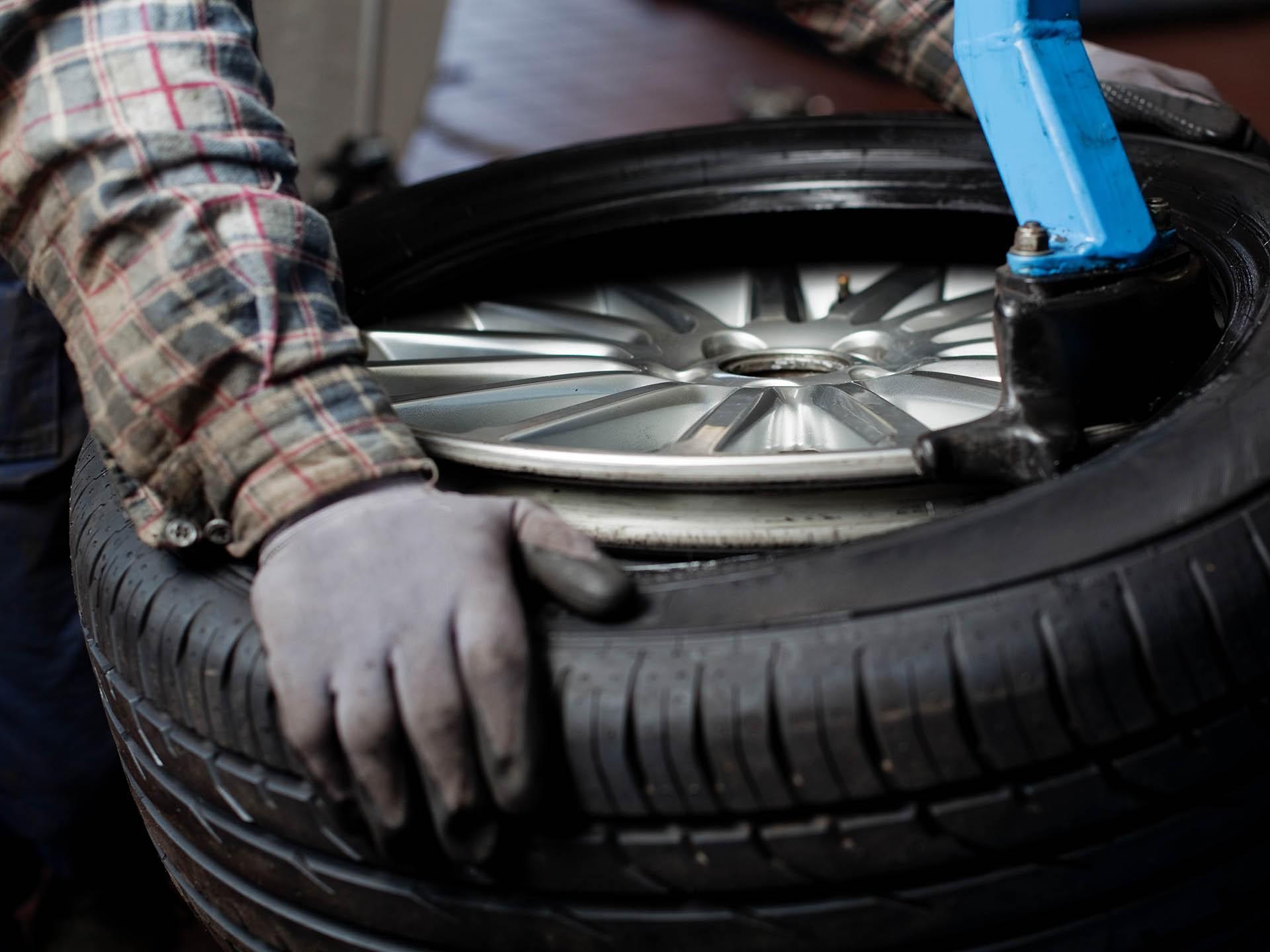 Pneus. Comment distinguer un bon service de pneus?