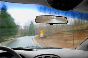 Состояние автомобильного стекла и безопасность вождения