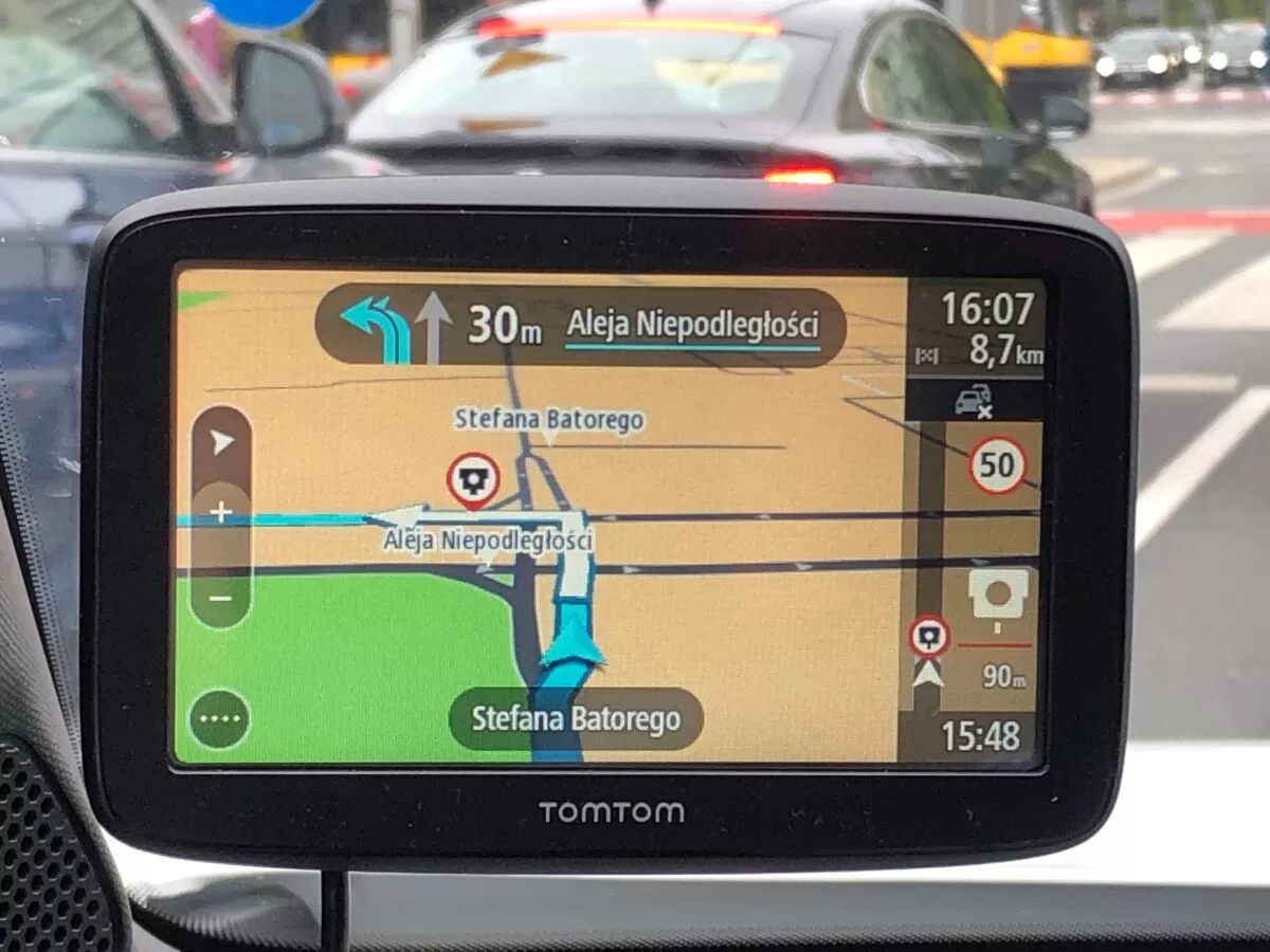 Тест TomTom GO Classic. Отличная бюджетная навигация