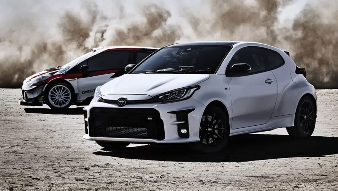 Toyota Yaris GR 2021 года в моде, но молодые горячие люки, такие как Ford Fiesta ST, Volkswagen Polo GTI и Renault Clio RS, проложили путь