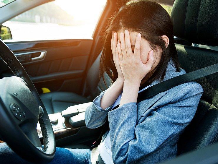 Tres erros de condutores matando rótulas de coches
