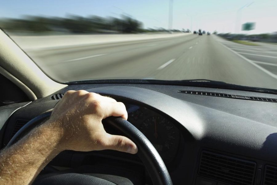 האם נהיגה במהירות מופרזת חוקית?