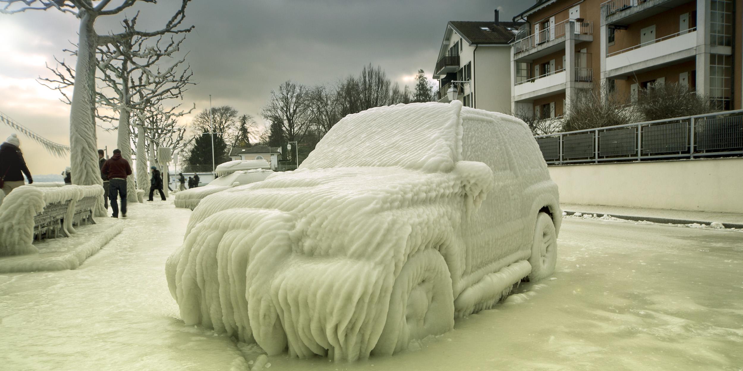 Frozen car. How to cope?