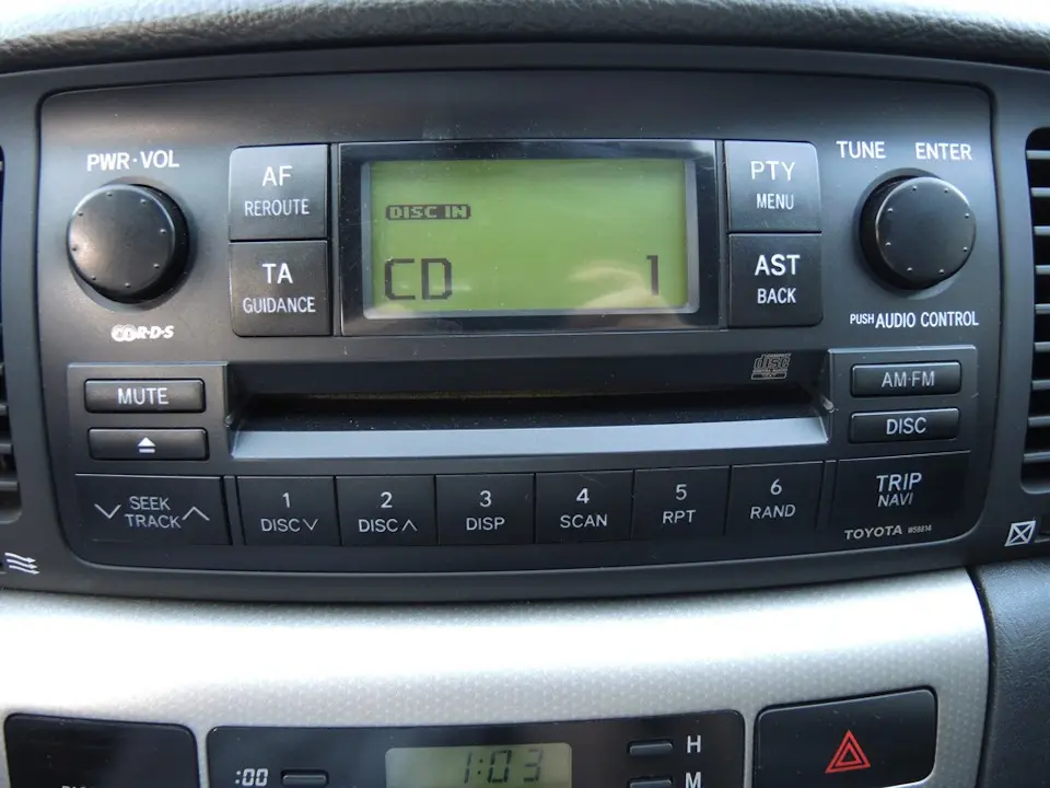Бортовой компьютер Toyota Corolla 120 и 150: рейтинг лучших моделей