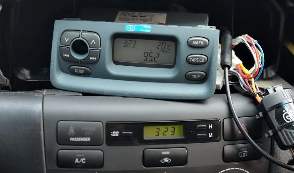 Бортовой компьютер Toyota Corolla 120 и 150: рейтинг лучших моделей