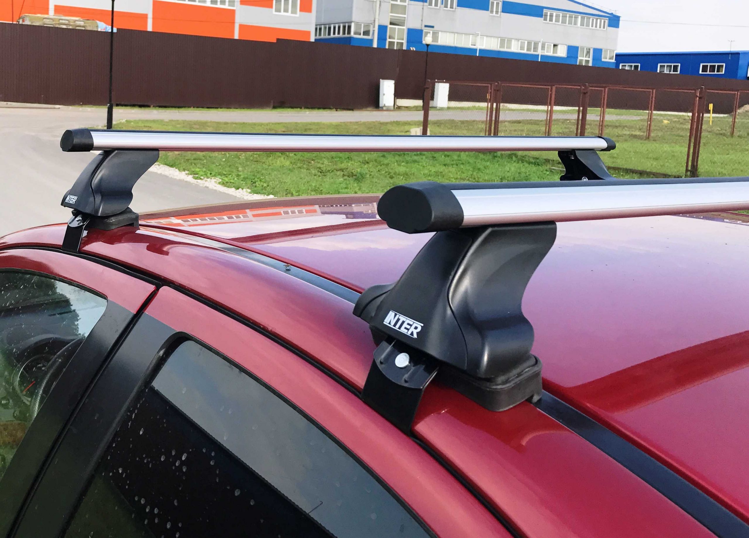 How to choose a roof rack for a smooth car roof