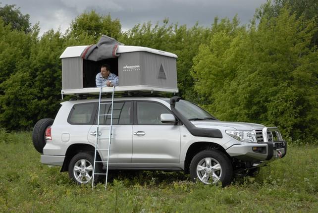 Палатка на крышу авто: удобно ли так путешествовать?