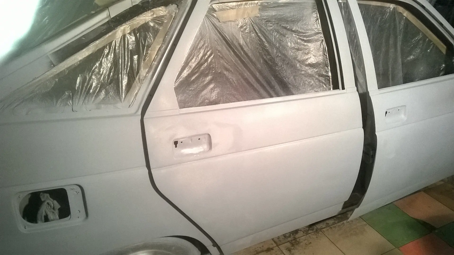Нужно ли грунтовать перед шпаклевкой автомобиль