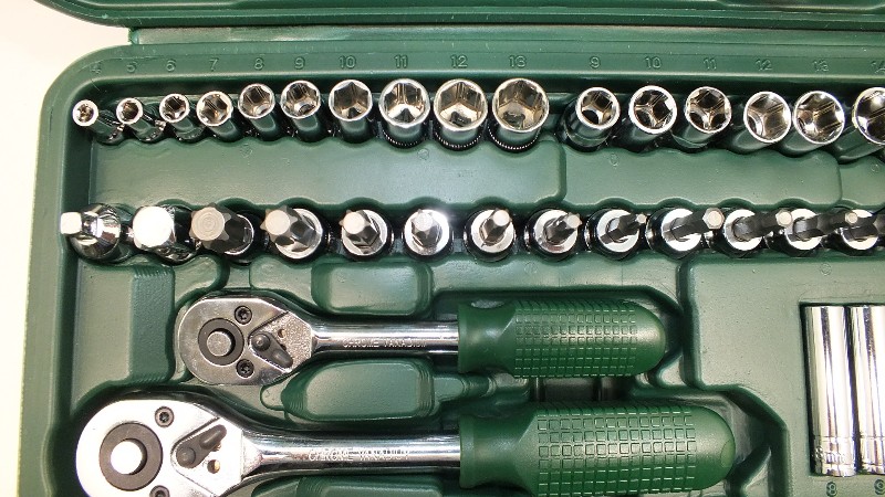 Обзор наборов инструментов в чемодане торговой марки «Арсенал» для авто