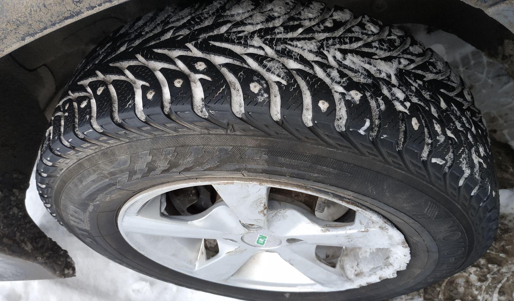 योकोहामा आइस गार्ड स्टड शीतकालीन टायरहरूको समीक्षा: तिनीहरू योकोहामा आइस गार्ड स्टड टायरहरूको बारेमा के भन्छन्
