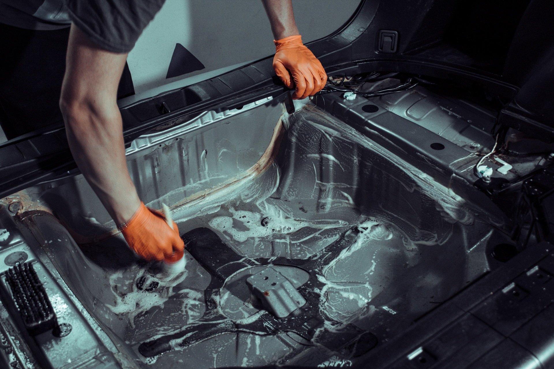Правильная чистка багажника автомобиля – решение частых проблем