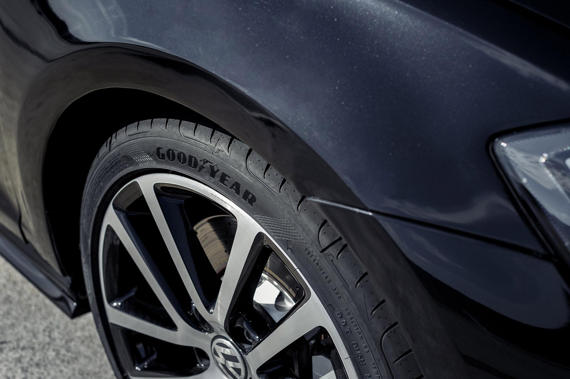 Classificação de pneus de verão 2021 R19 - TOP 10 modelos populares de acordo com comentários de compradores reais
