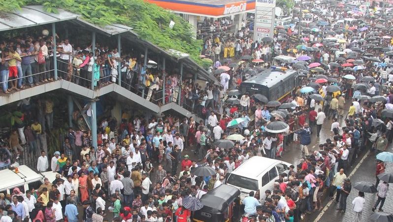 10 самых густонаселенных городов Индии