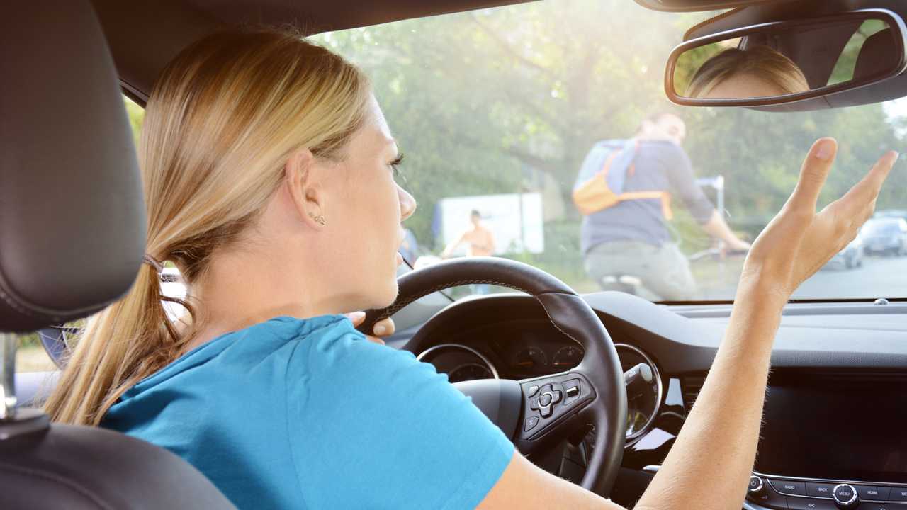 4 типа женщин за рулем, которых мужчины-водители считают опасными