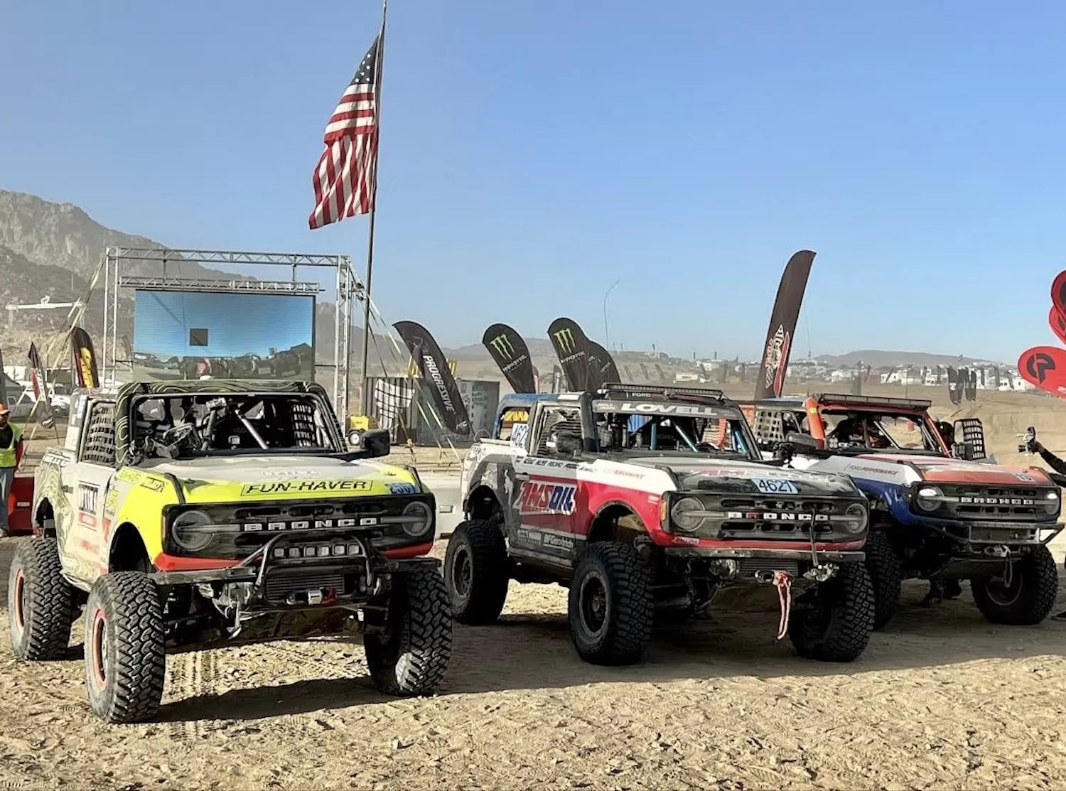 Bronco проводит внедорожную гонку Ultra4 на King of the Hammers 2022